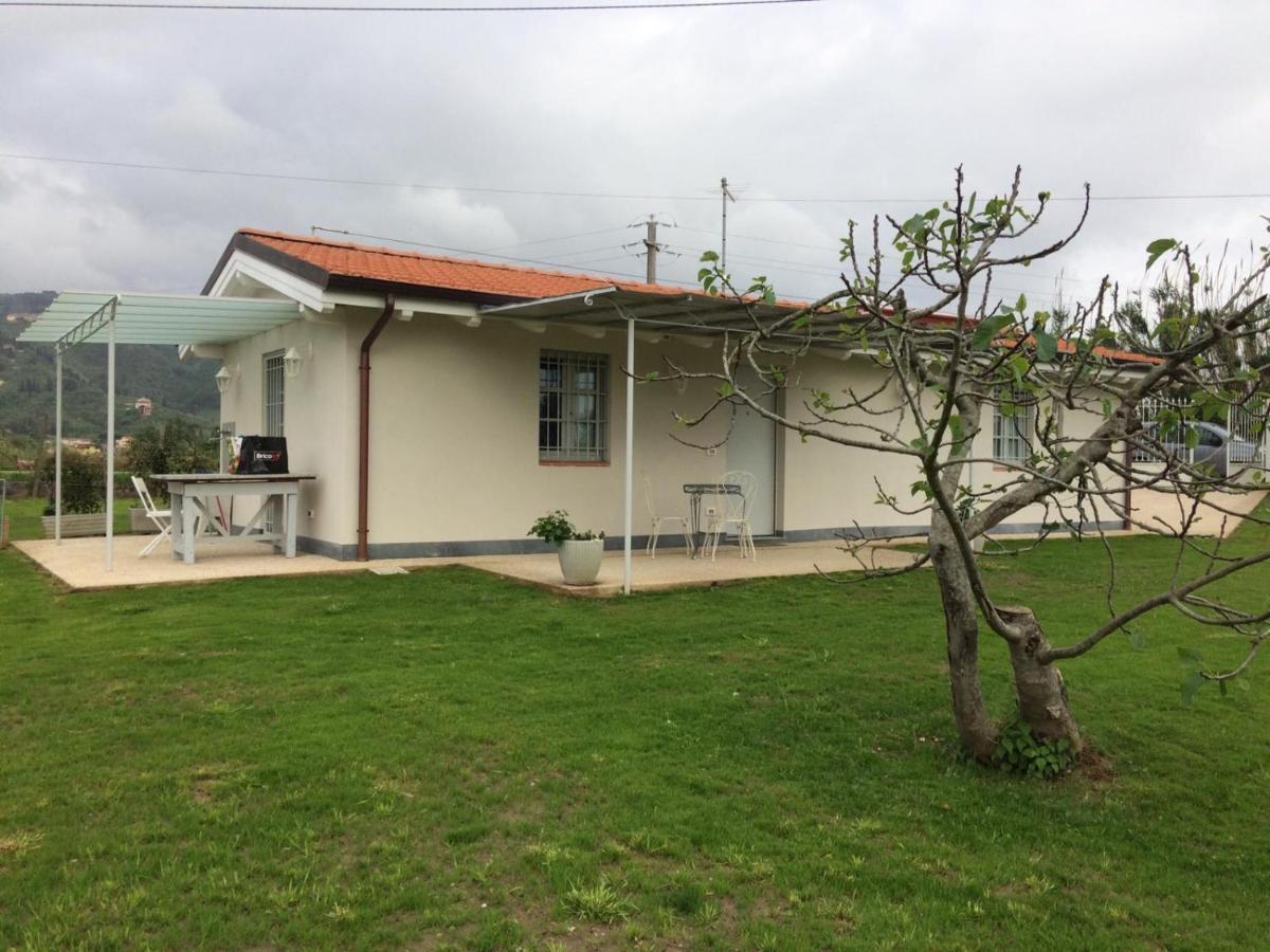Villa Rufus House à Mommio Extérieur photo